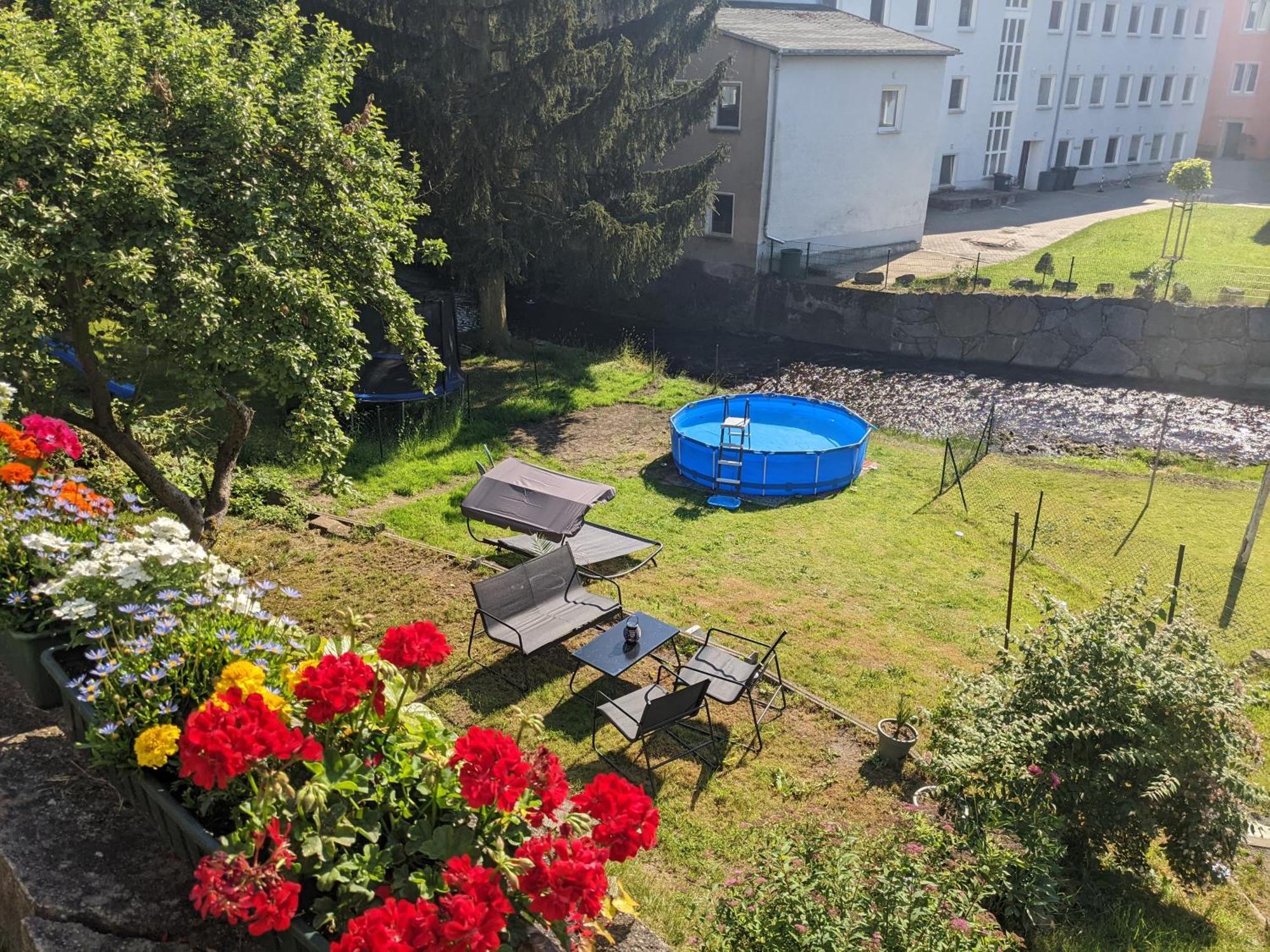 F2 - Urlaubsmagie Sauna, Whirlpool, Pool & Garten Sebnitz Exterior photo