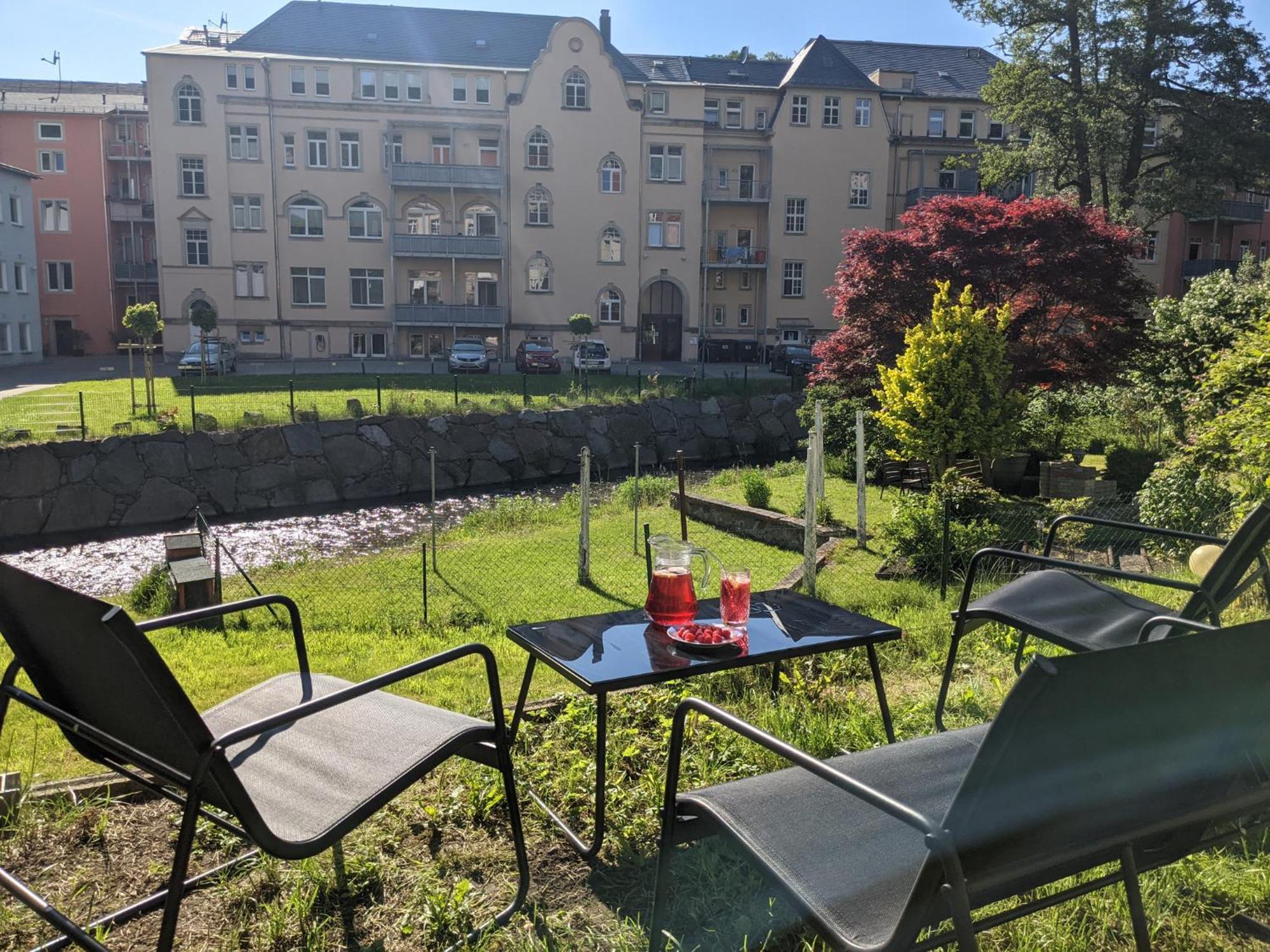 F2 - Urlaubsmagie Sauna, Whirlpool, Pool & Garten Sebnitz Exterior photo